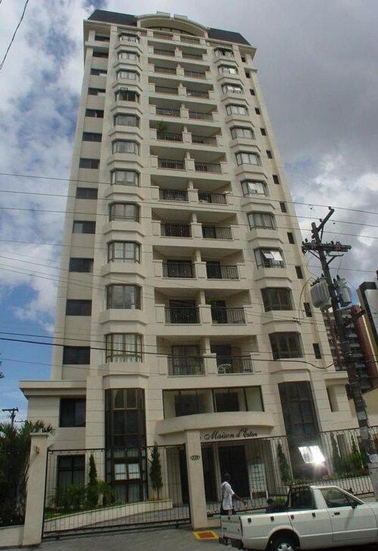 Apartamento com quarto e sala em Moema, São Paulo