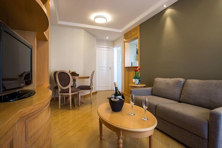 Apartamento com quarto e sala em Moema, São Paulo