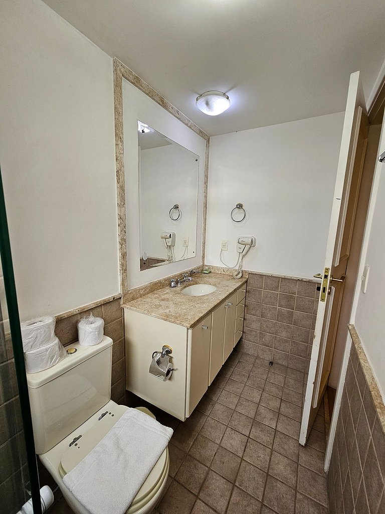 Apart/Hotel c/2 quartos e dois Banheiro Moema SP