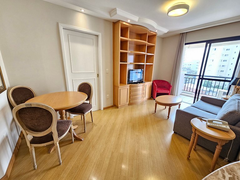 Flat c/ um quarto em Moema e cozinha completa uh65