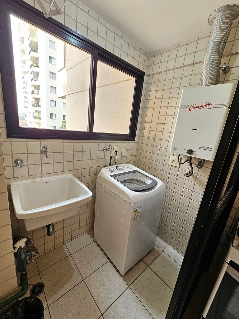 Flat c/ um quarto em Moema e cozinha completa uh65