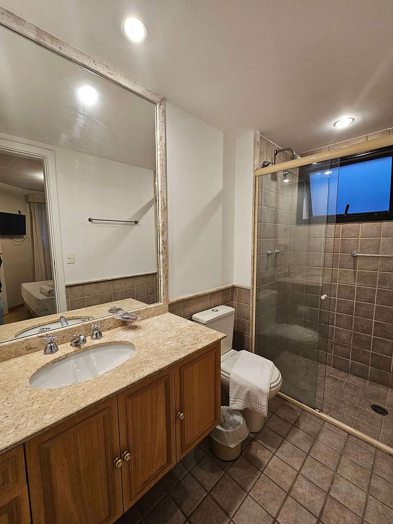 Apart/Hotel c/2 quartos e 2 banheiros Moema SP