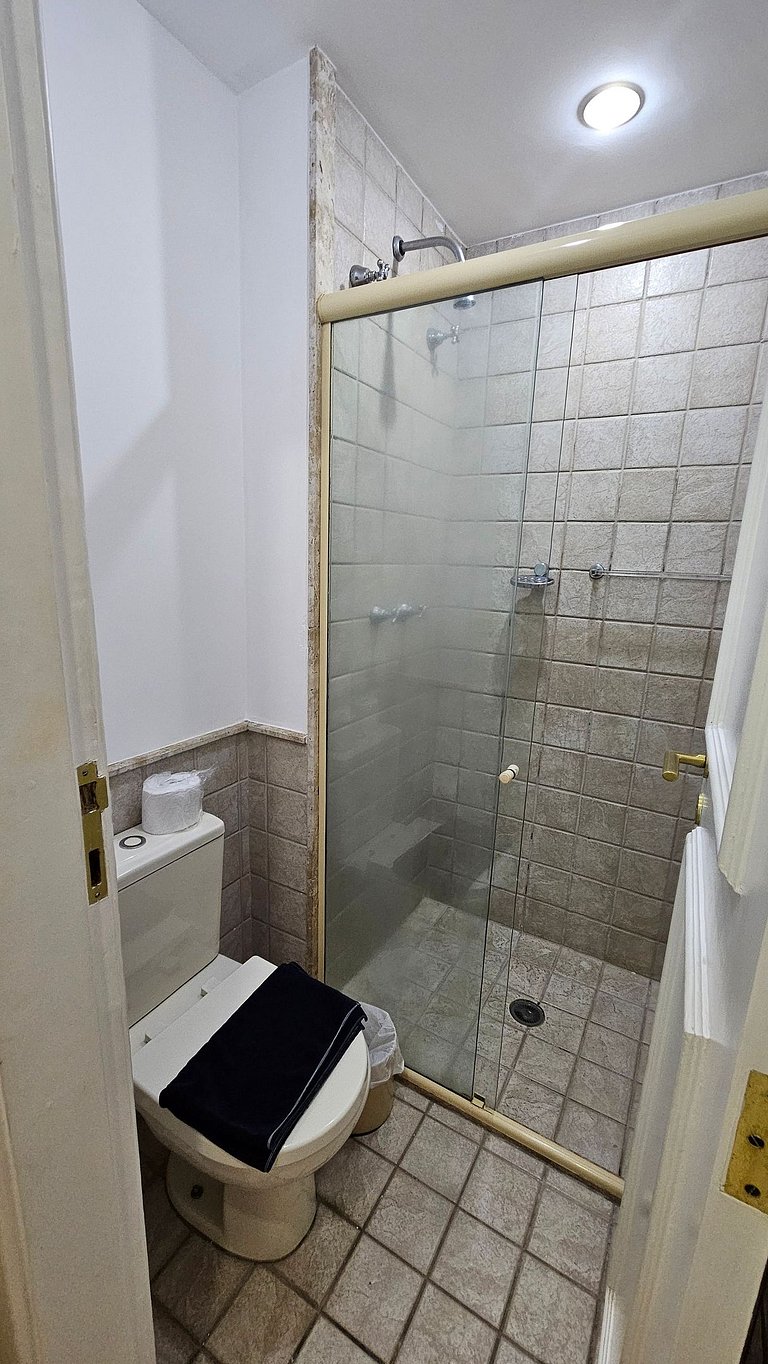 Apartamento com quarto e sala em Moema, São Paulo