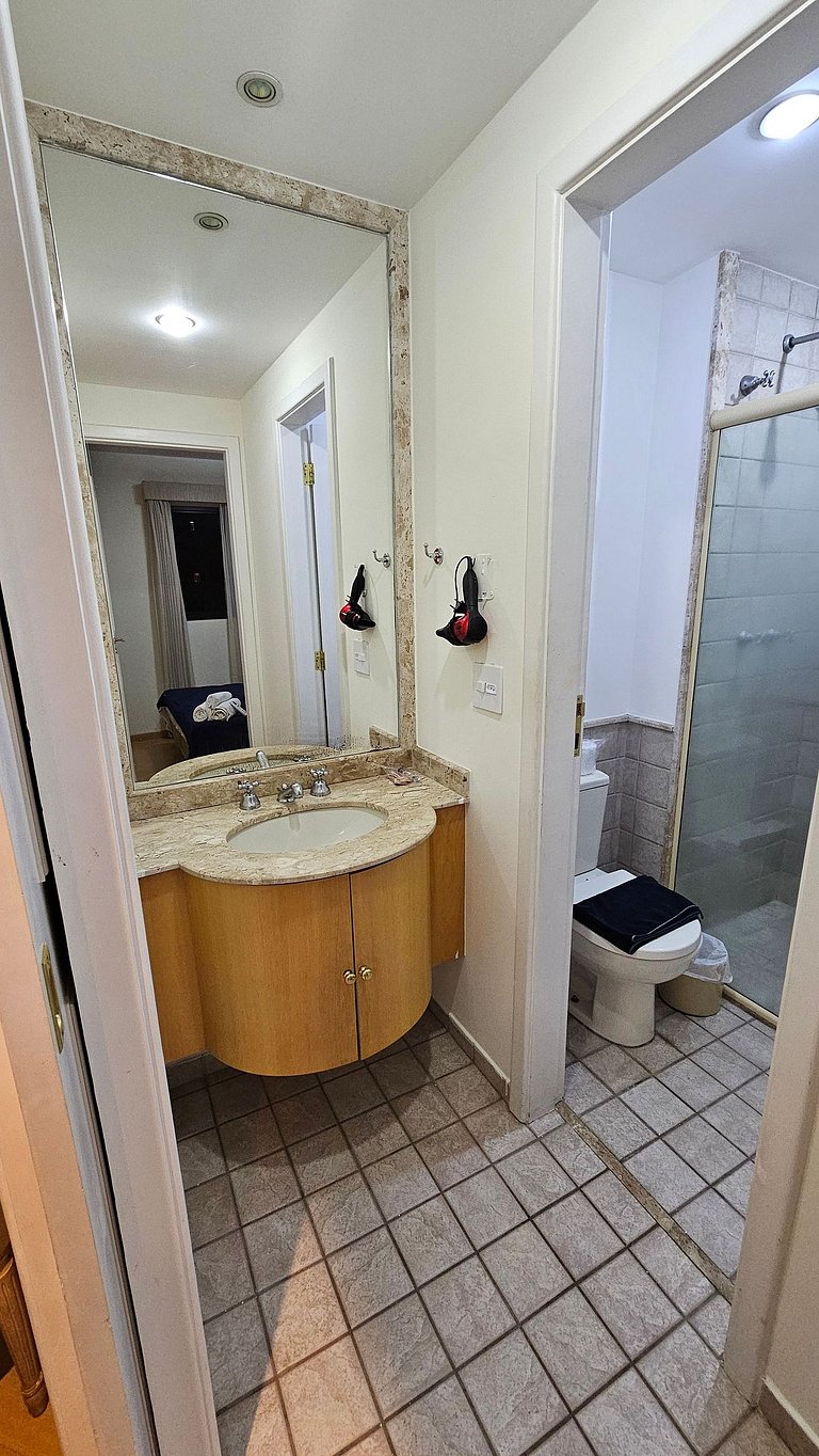 Apartamento com quarto e sala em Moema, São Paulo