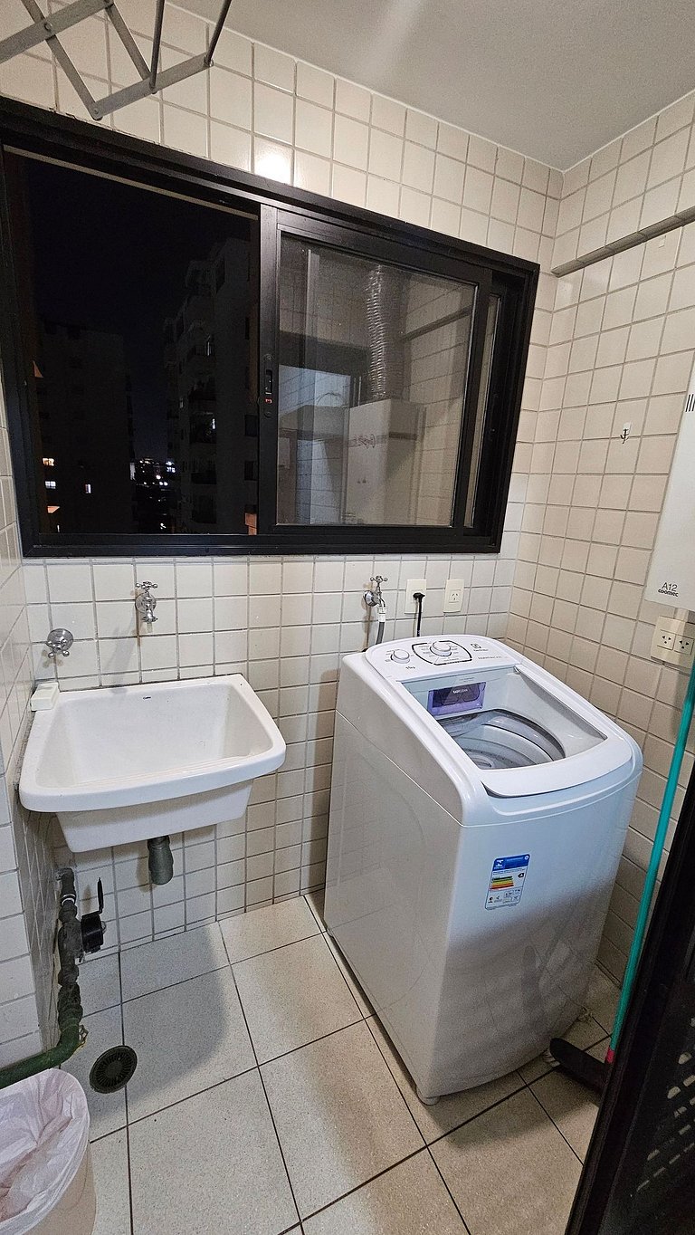 Apartamento com quarto e sala em Moema, São Paulo