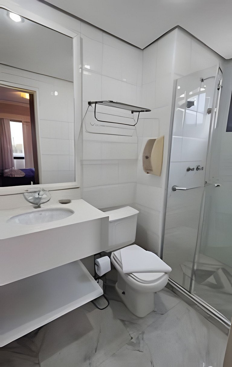 Flat Hotel The Palace com cozinha e sacada