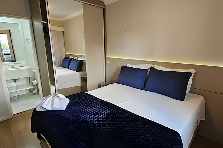 Flat Hotel The Palace com cozinha e sacada