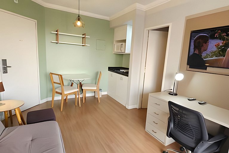 Flat Hotel The Palace com cozinha e sacada