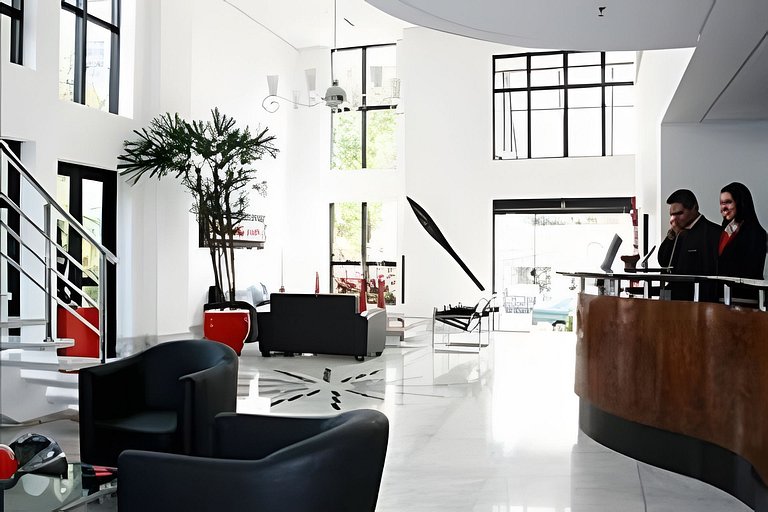 Flat Hotel The Palace com cozinha e sacada