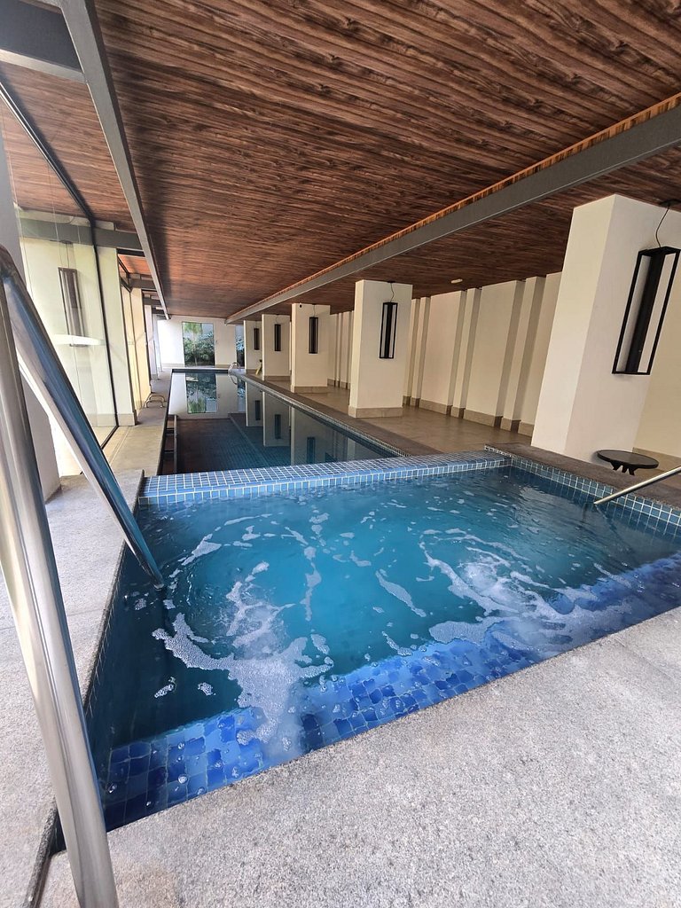 Studio decorado a uma quadra do Shoping Ibirapuera