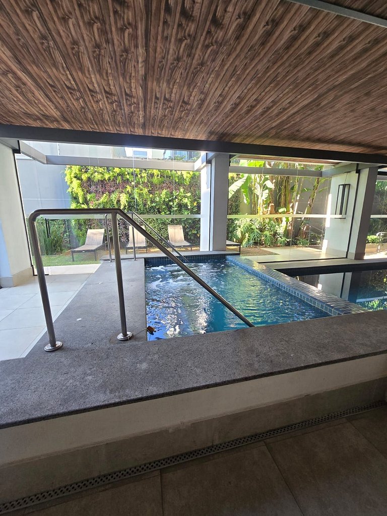 Studio decorado a uma quadra do Shoping Ibirapuera