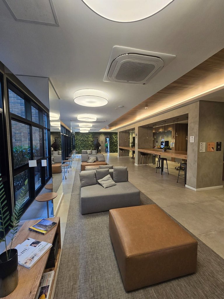 Studio decorado a uma quadra do Shoping Ibirapuera