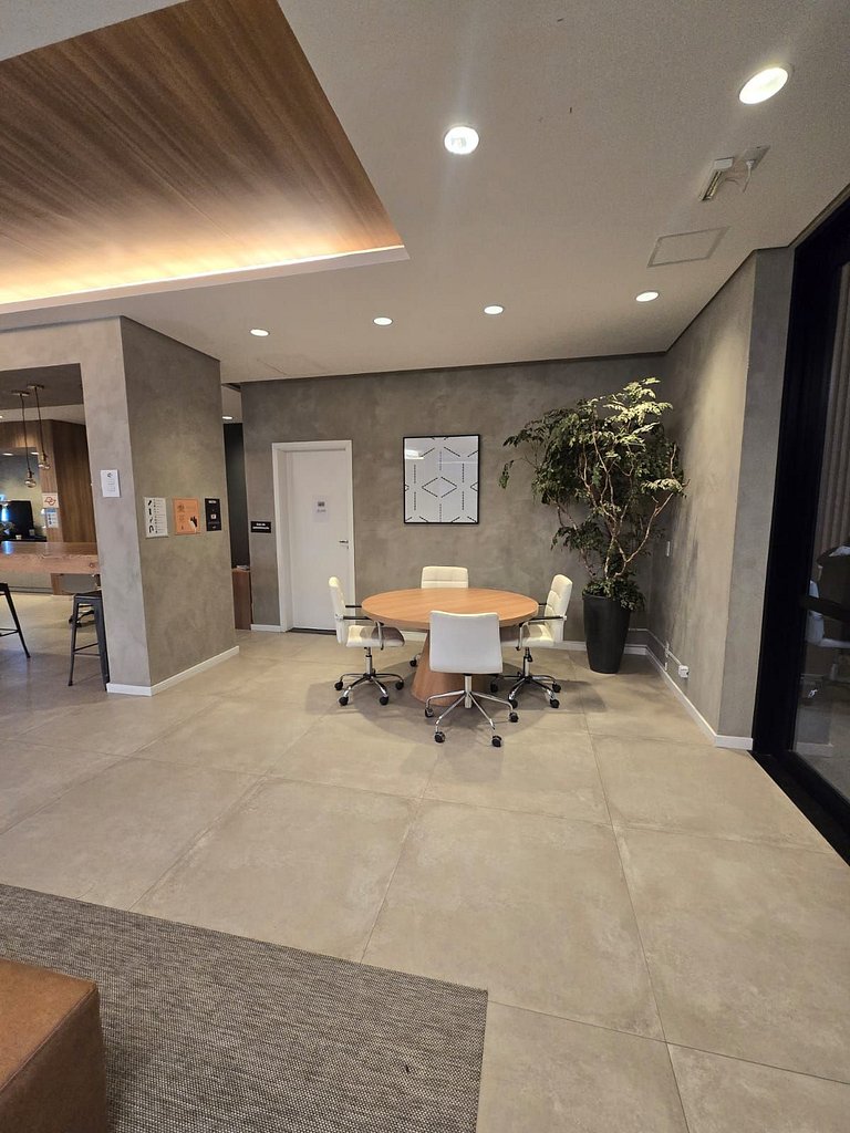 Studio decorado a uma quadra do Shoping Ibirapuera