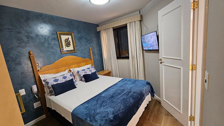 Flat-Apart hotel dois quartos c/uma suíte e vaga