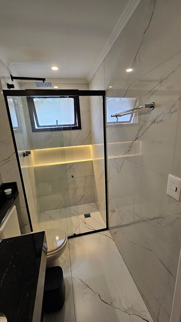 Flat-Apart hotel dois quartos c/uma suíte e vaga