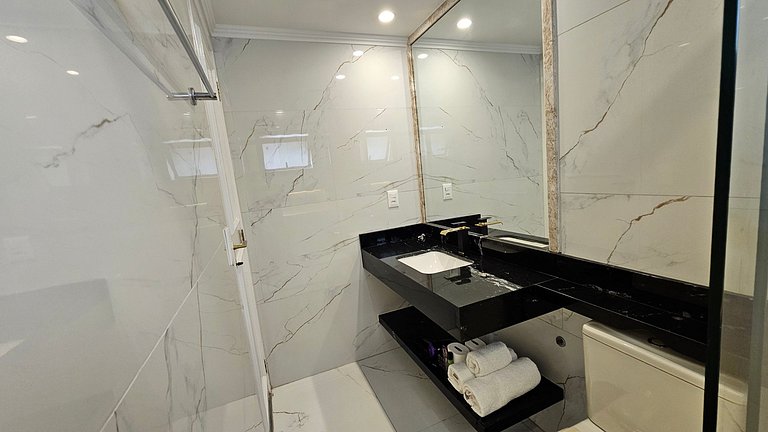 Flat-Apart hotel dois quartos c/uma suíte e vaga