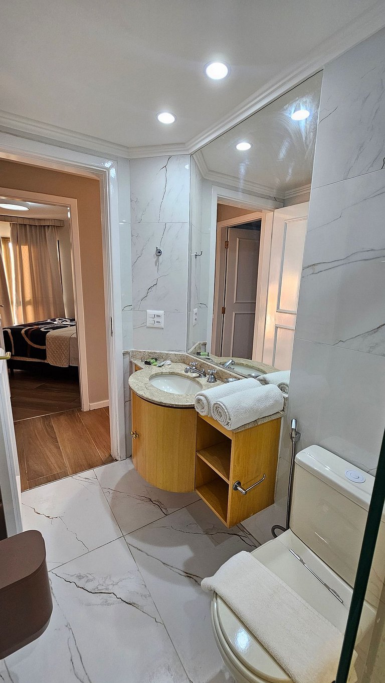 Flat-Apart hotel dois quartos c/uma suíte e vaga