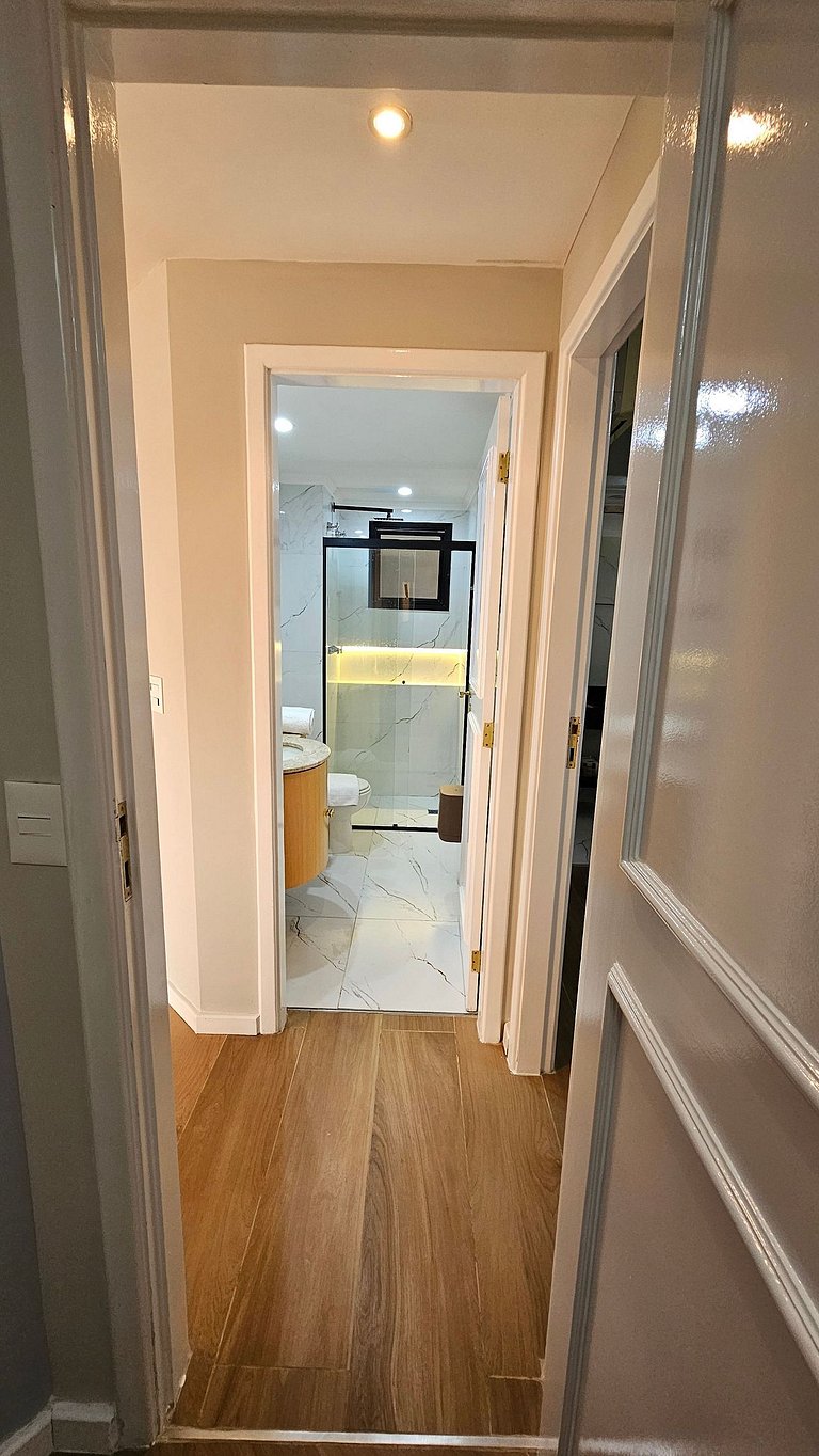 Flat-Apart hotel dois quartos c/uma suíte e vaga