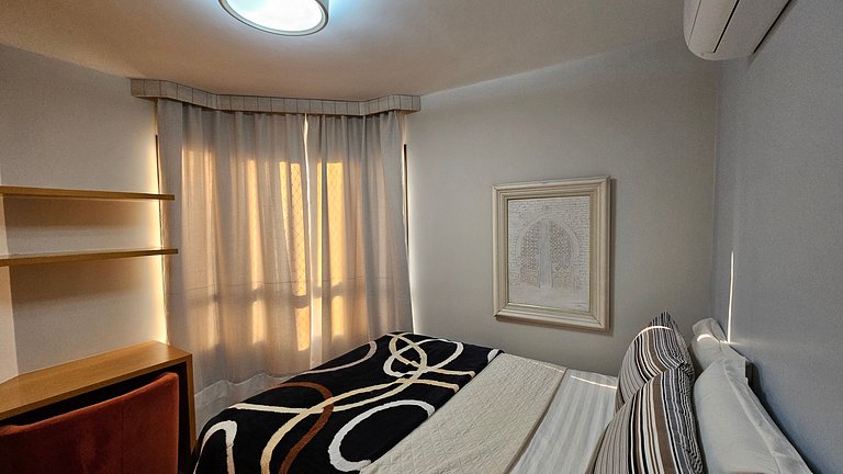 Flat-Apart hotel dois quartos c/uma suíte e vaga