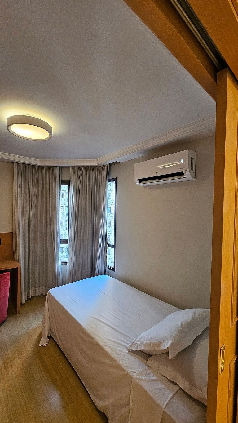 Apart/Hotel c/2 quartos e 2 banheiros Moema SP