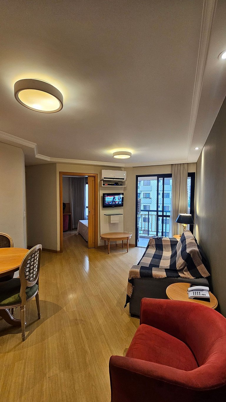 Apart/Hotel c/2 quartos e 2 banheiros Moema SP