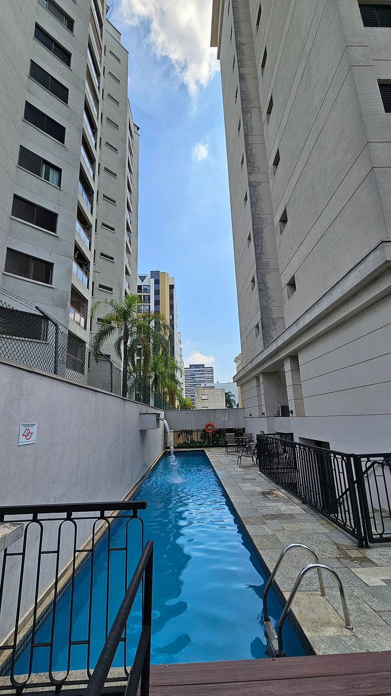 Apartamento com quarto e sala em Moema, São Paulo