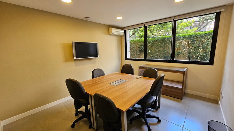 Apartamento com quarto e sala em Moema, São Paulo