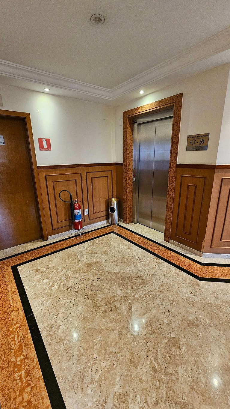 Flat Apart-Hotel com dois quartos e dois banheiros