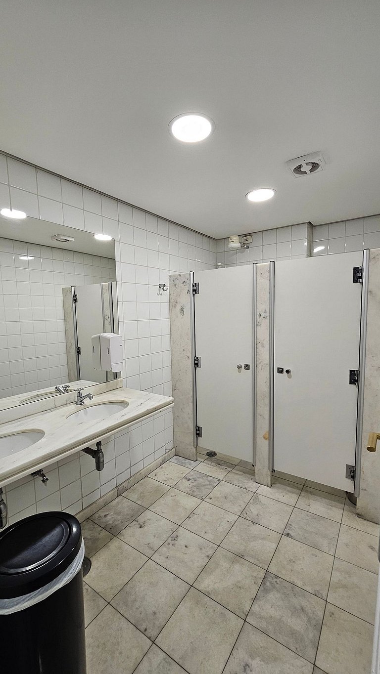 Apart/Hotel c/2 quartos e dois Banheiro Moema SP