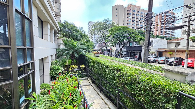 Flat Hotel Proximo metro Moema SP uh76