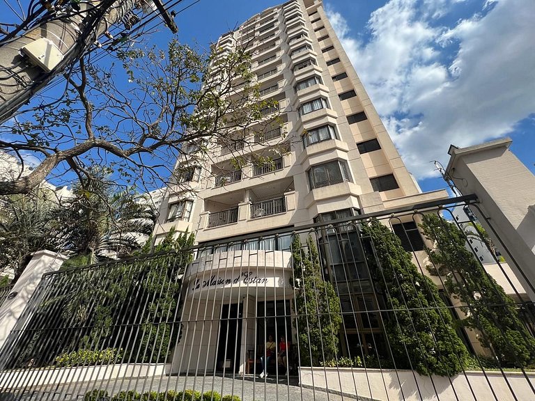 Flat Apart-Hotel c/ serviço Perto Metro de Moema